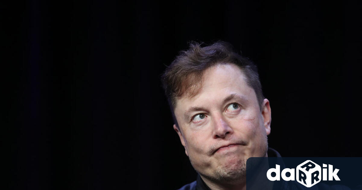 Предприемачът Илон Мъск е отложил окончателното решение за покупката на