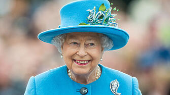 Бъкингамският дворец съобщи че лекарите на кралица Елизабет II са