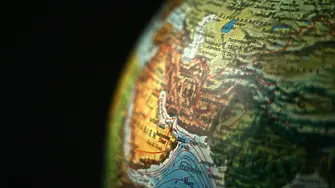 Иран предлага енергия на Европа срещу отмяната на санкции