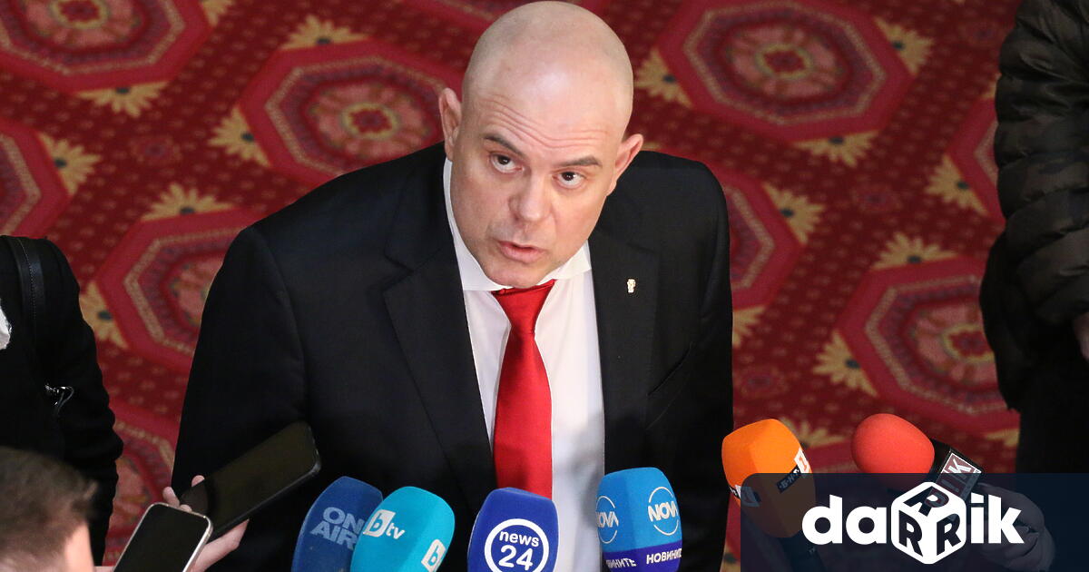 За година прокуратурата е осъдена да плати2 004 234 лв.