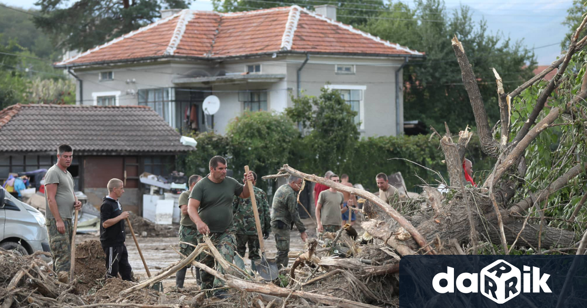Украински бежанци от Пловдив помагат днес на пострадалите от наводненията