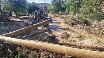 Община Ловеч обяви кампания за набиране на дарения за пострадалите от наводнението в Карловско