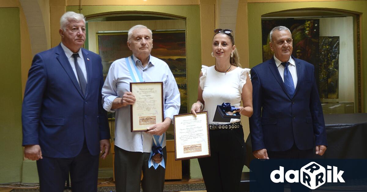 В деня на Съединението на Република България и празник на