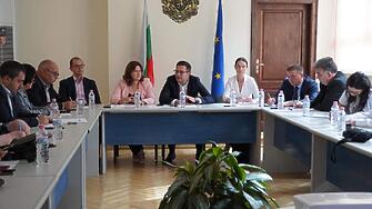 Работим приоритетно да увеличим инвестициите в Северна България която е