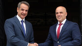 Министър председателят на Северна Македония Димитър Ковачевски и гръцкия му колега