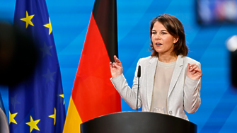 Германският външен министър Аналена Бербок пристигна изненадващо в украинската столица
