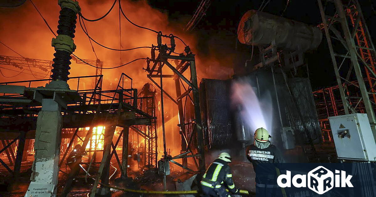Най-голямата електроцентралаТЕЦ-5 в Подвирки в Харковска област продължава да гори,