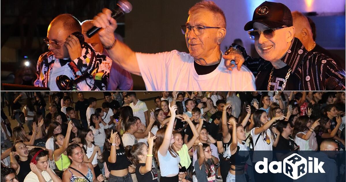 Първото по рода си Голямо градско DJ парти разтърси снощи