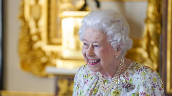 Кралица Елизабет II почина на 96 годишна възраст съобщиха от Бъкингамския