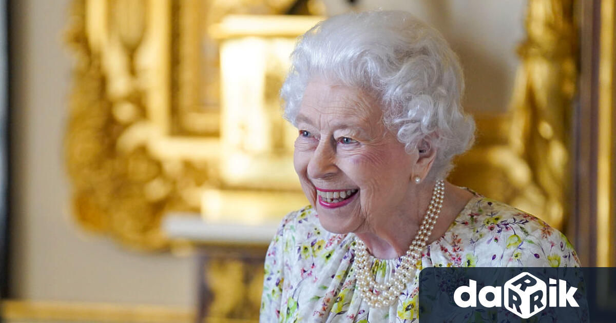 Кралица Елизабет II почина на 96-годишна възраст, съобщиха от Бъкингамския