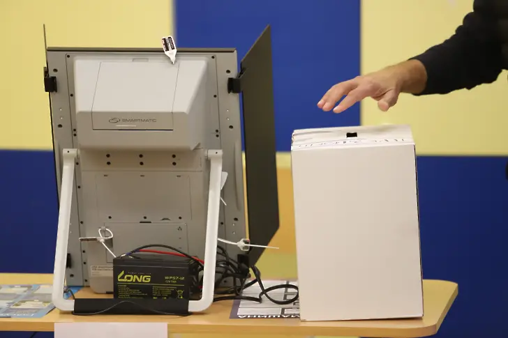 Избирателните секции в Швеция отвориха за днешните парламентарни избори