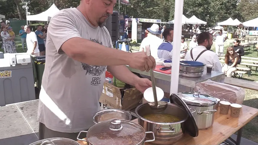 Кулинарни шедьоври на фестивал в Бургас: 14 вида риба за най-вкусната чорба 