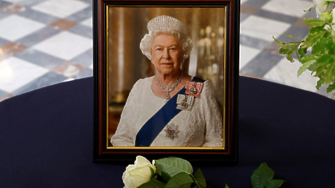 Поклонението пред кралицата на Великобритания Елизабет II ще се състои