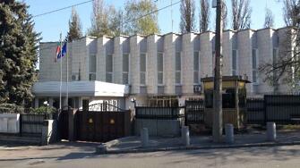Българското посолство в Киев възобнови дейността си от 12 септември