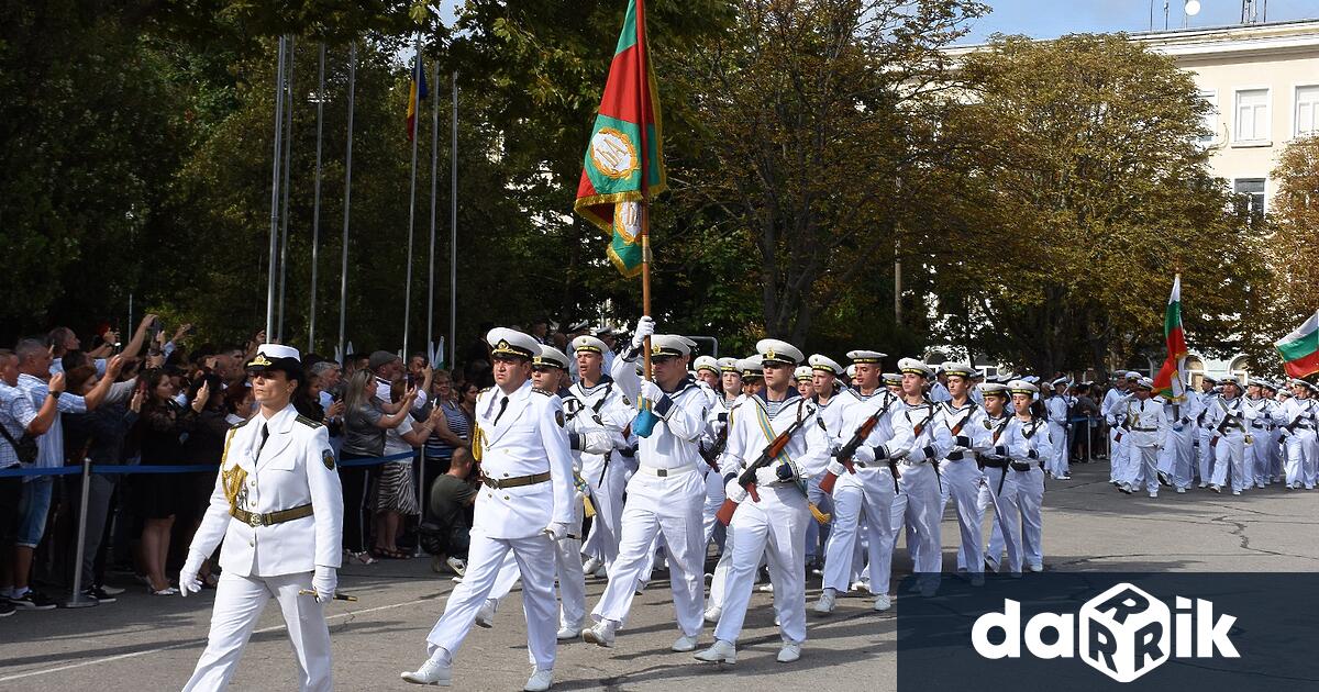 52 момчета и момичета положиха военна клетва във ВВМУ Н.