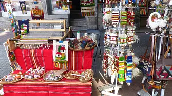 Майстори от цялата страна показват традиционни и редки занаяти в Есенния панаир на занаятите в Стария град