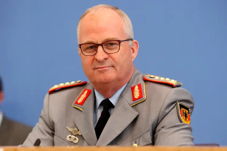 „Зашеметяващо лош анализ“ на германски генерал за войната в Украйна получи критики 