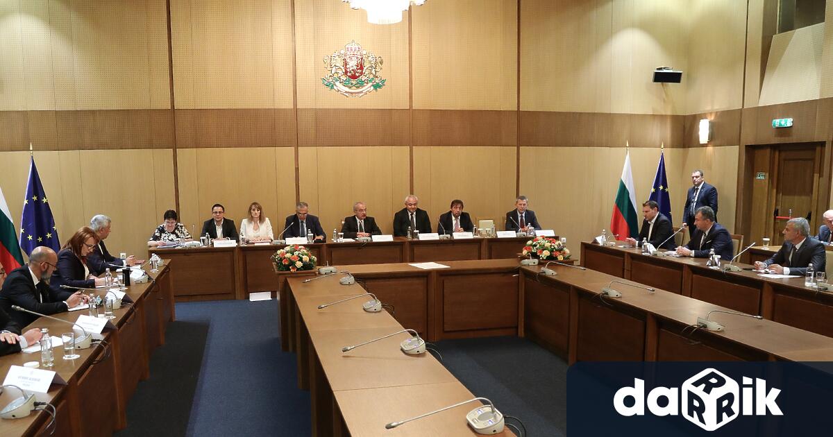 Подготовката на предстоящите парламентарни избори обсъдиха на среща в резиденция