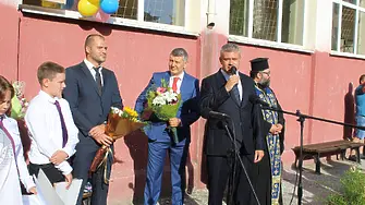 Кметът на  „Северен“ откри новата учебна година в СУ „П. Кр. Яворов“