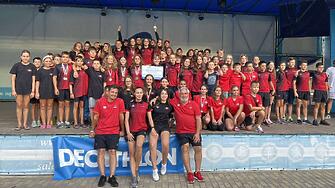 В турнира взеха участие 550 плувци от 32 клуба от