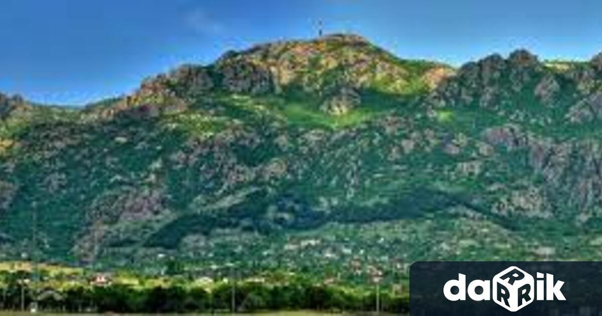 Екипи на РСПБЗН и РУ в Сливен са помогнали на