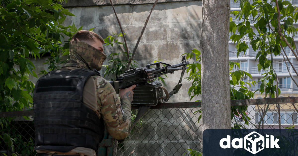 Украйна заяви, че е открила най-малко 10 места на територията,