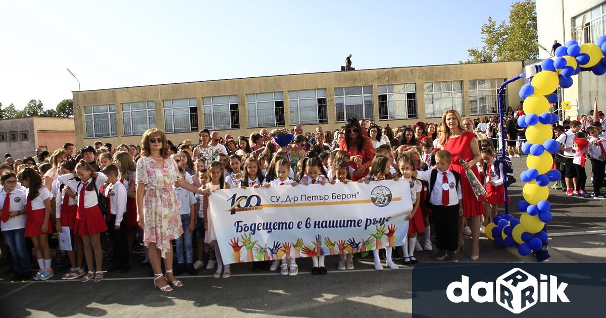 185 деца в община Свиленград за първи път днес влязоха