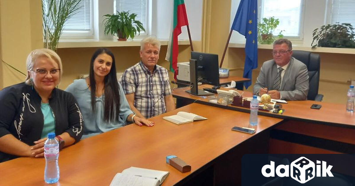 Заместник-областният управител Антоний Андонов се срещна с представители на сливенския