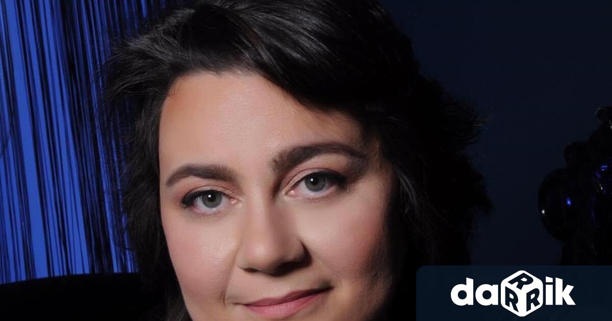 Елисавета Дачева, дъщеря на известния бургаски актьор Цако Дачев и