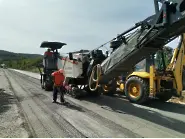 Продължава ремонтът на пътната отсечка Дряново - Царева ливада
