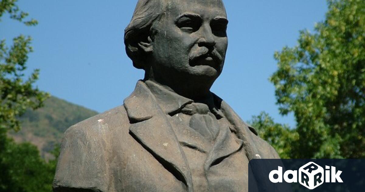 Художникът Александър Дойчинов е тазгодишният носител на награда Добри Чинтулов“.