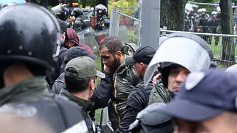 Сръбската полиция арестува над 30 протестиращи срещу Европрайд