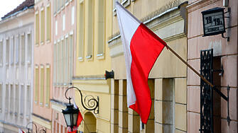 Полша откри в събота канал който позволява на корабите да