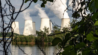 Активисти блокираха ТЕЦ на въглища в Яншвалде на 100 км