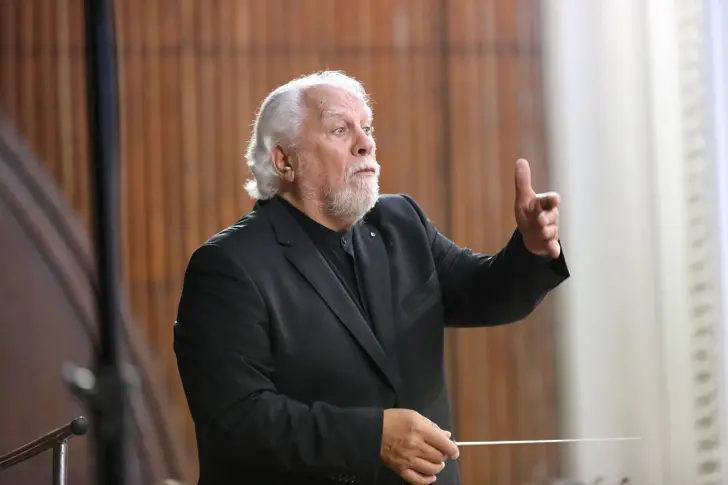 За пореден път диригентът  Жан-Ив Годен гостува в Русе