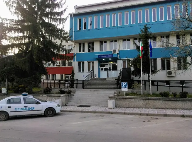Арестуваха мъже, секли дървета в резерват 