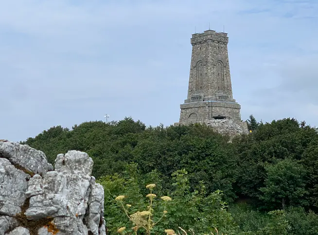 Стартира ремонт на Паметника на свободата на връх Шипка