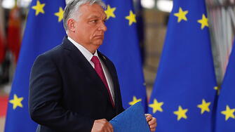 Под натиска на ЕСправителство на Унгария ръководено от премиера Виктор