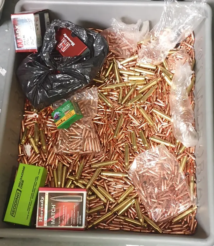 На варненското летище откриха части за боеприпаси в багажа на иранец