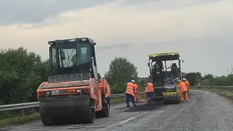 Обявени са обществени поръчки за ремонт на 52 км третокласни пътища в област Плевен