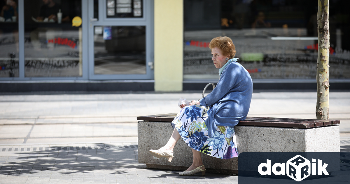 Какво се случва с парите ни за втора пенсия, които