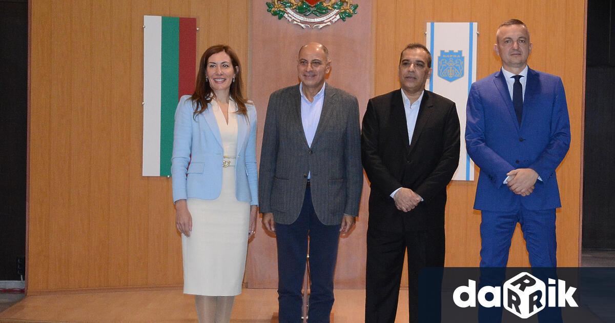 Кметът на Варна Иван Портних се срещна с посланиците на