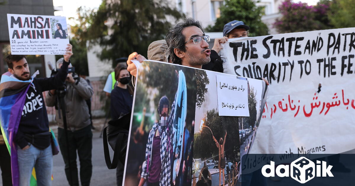 Иранските власти блокираха достъпа до интернет и платформи като Instagram