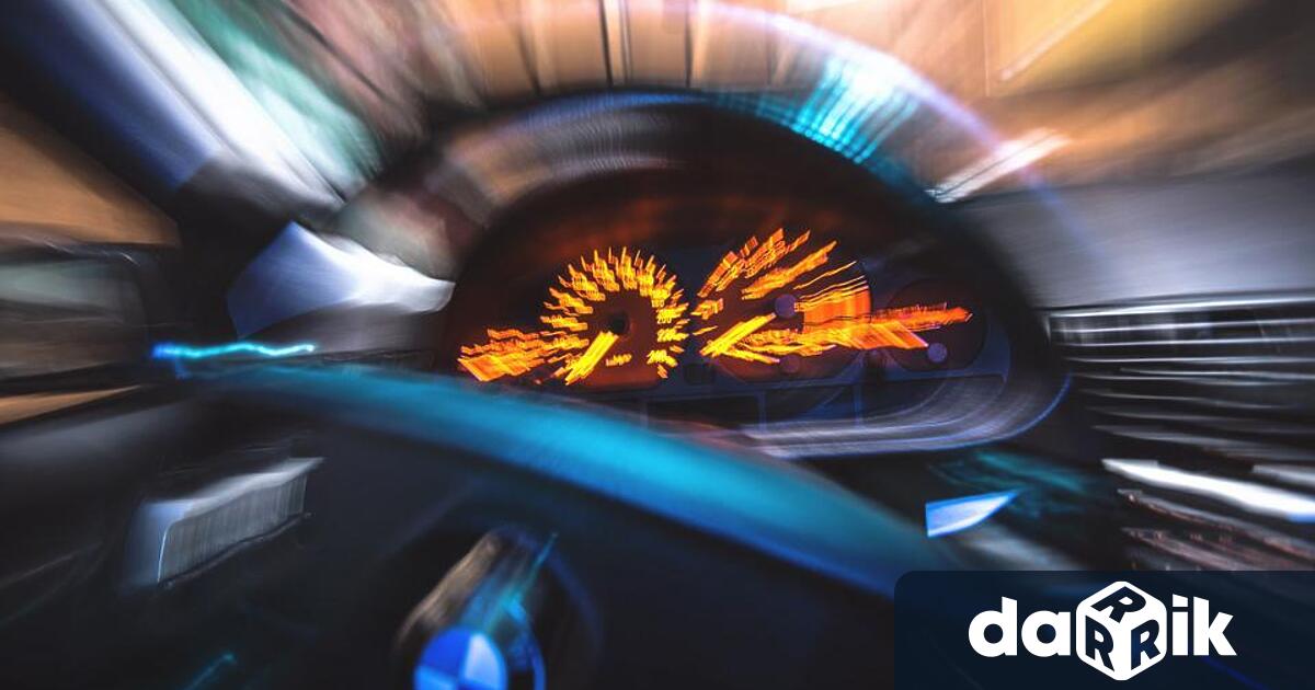 Гонка с полицията по магистрала Тракия завърши с катастрофа в