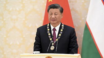 Китайският президент Си Дзинпиннаправи първата си публична изява откакто се