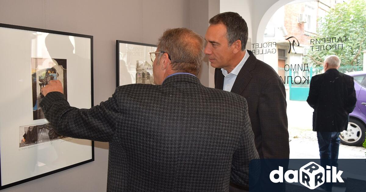 30 непоказвани графики, създадени през последните две години, представя в