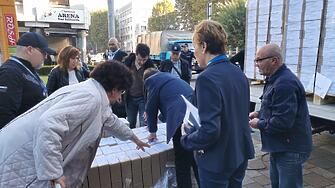 234100бюлетини за предстоящите парламентарни избори на 2 октомври бяха доставени