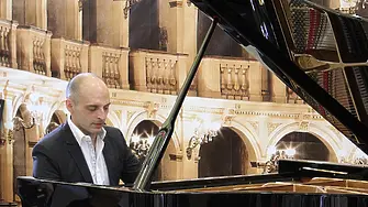 Големият български пианист Иван Янъков гостува на Симфониета-Враца на 29-ти септември
