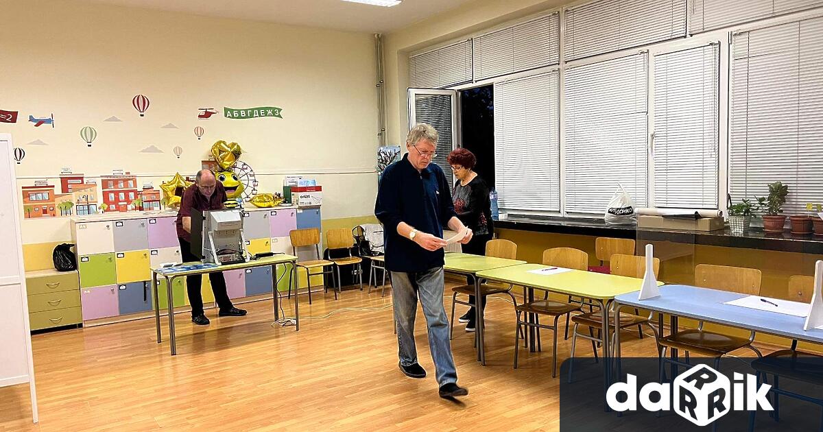 Към 8.00 ч. сутринта избирателната активност на предсрочните парламентарни избори