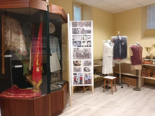 Музей отвори врати в МГ “Баба Тонка” 